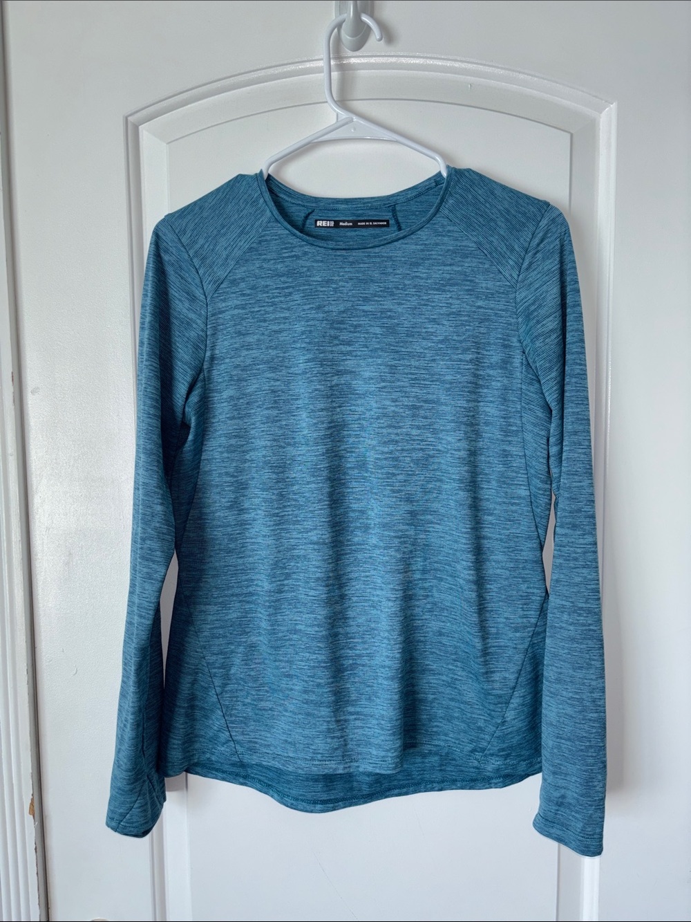 REI active long sleeve shirt M
